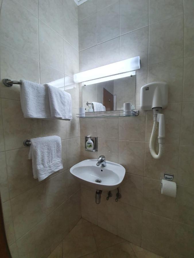 Apartmani Ana Mlini Buitenkant foto