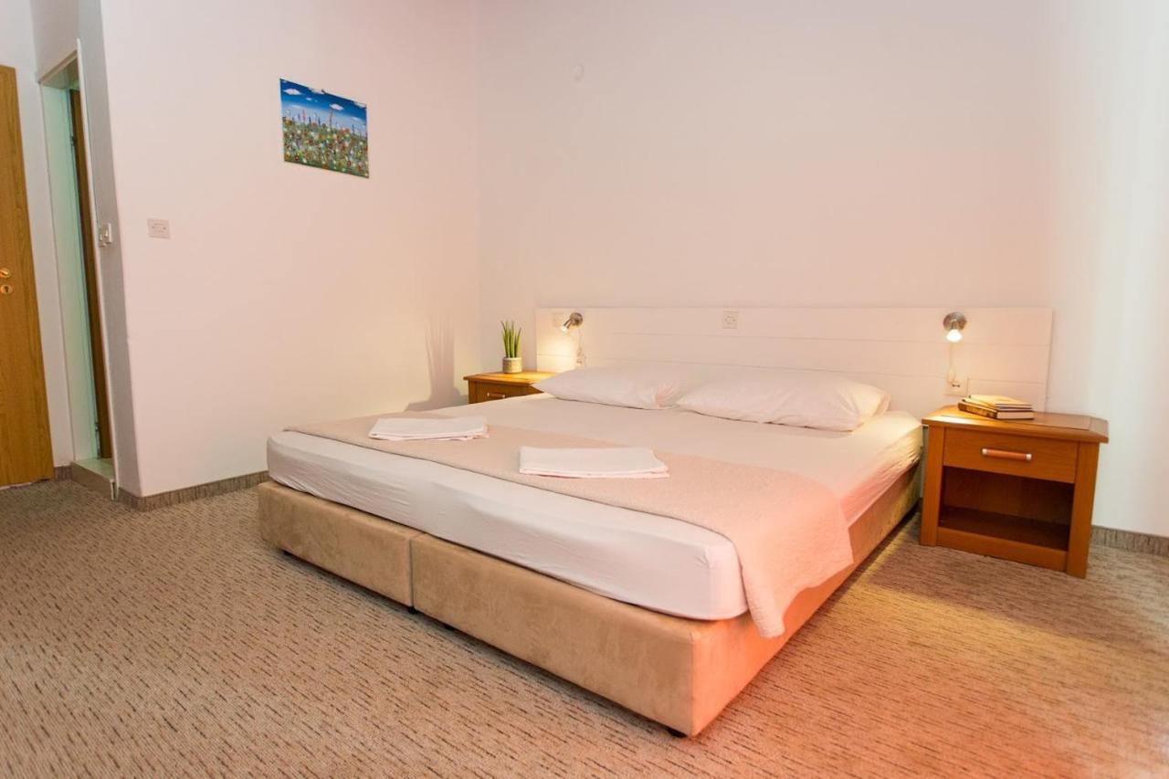 Apartmani Ana Mlini Buitenkant foto