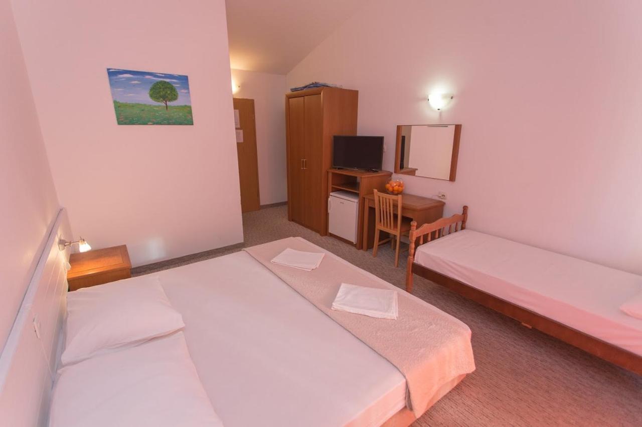 Apartmani Ana Mlini Buitenkant foto