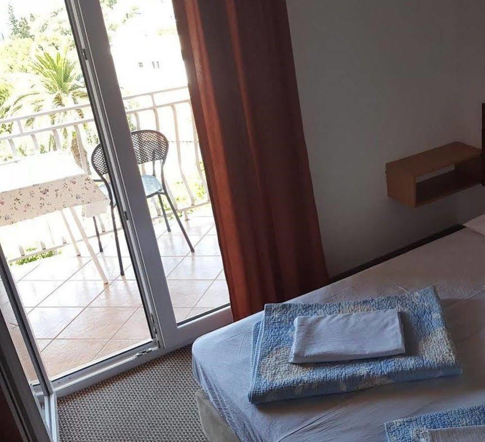 Apartmani Ana Mlini Buitenkant foto
